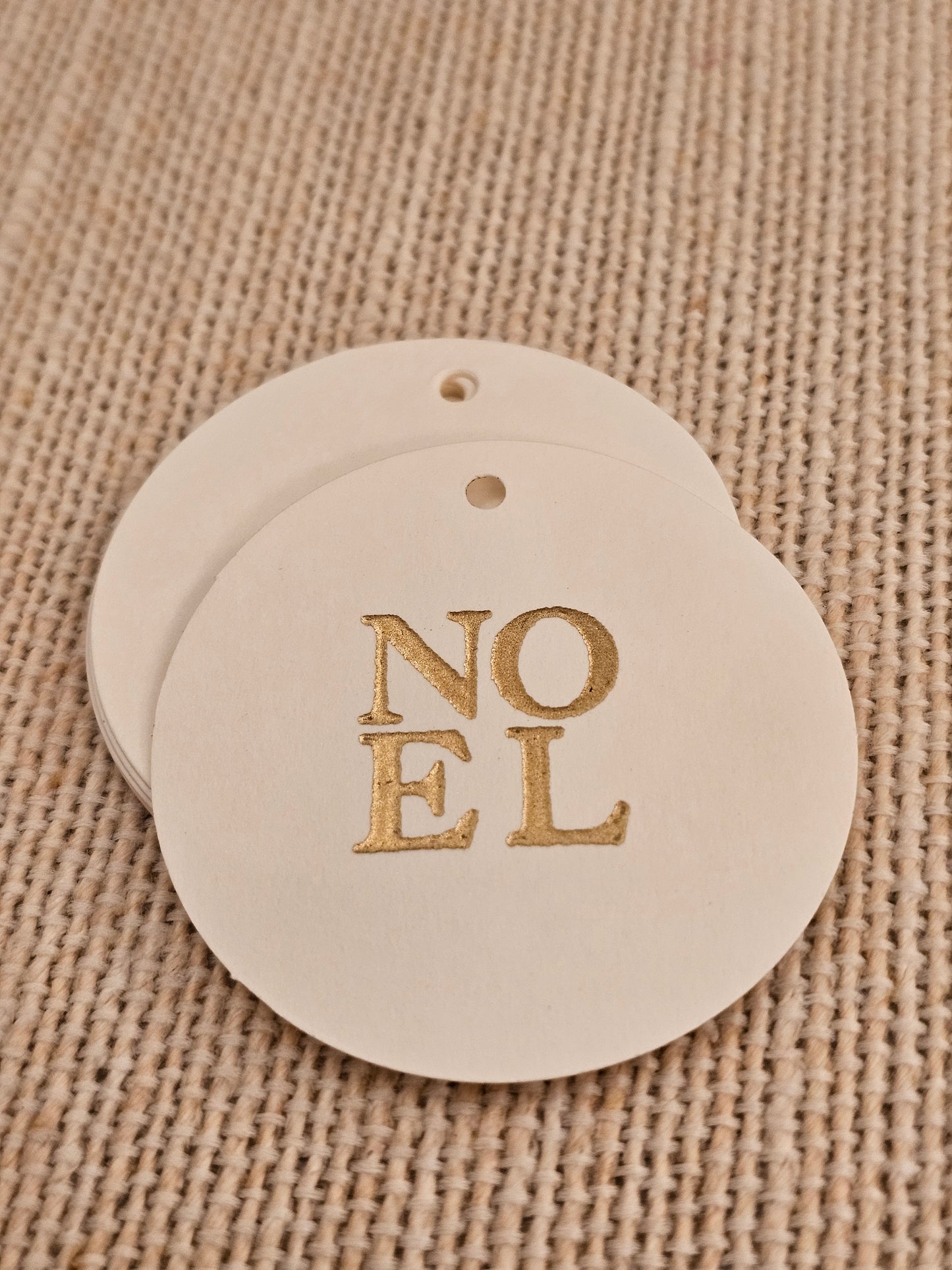 Noel Tags 10/pk - Gold Embossed Round